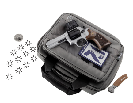 Smith and Wesson Model 686 SPEC R 4.13" 357 Mag/38 Spl. +P 7rd Revolver Bundle - 14635
